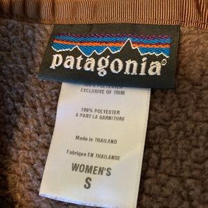 Brown Patagonia zip up